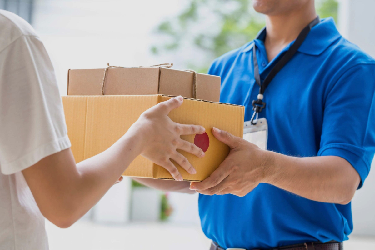 Paquete Amazon con código ASIN