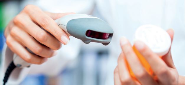 Lectura de un medicamento mediante un lector de códigos de barras